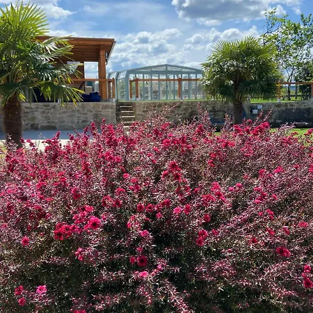 Casa De Fares Nyaraló